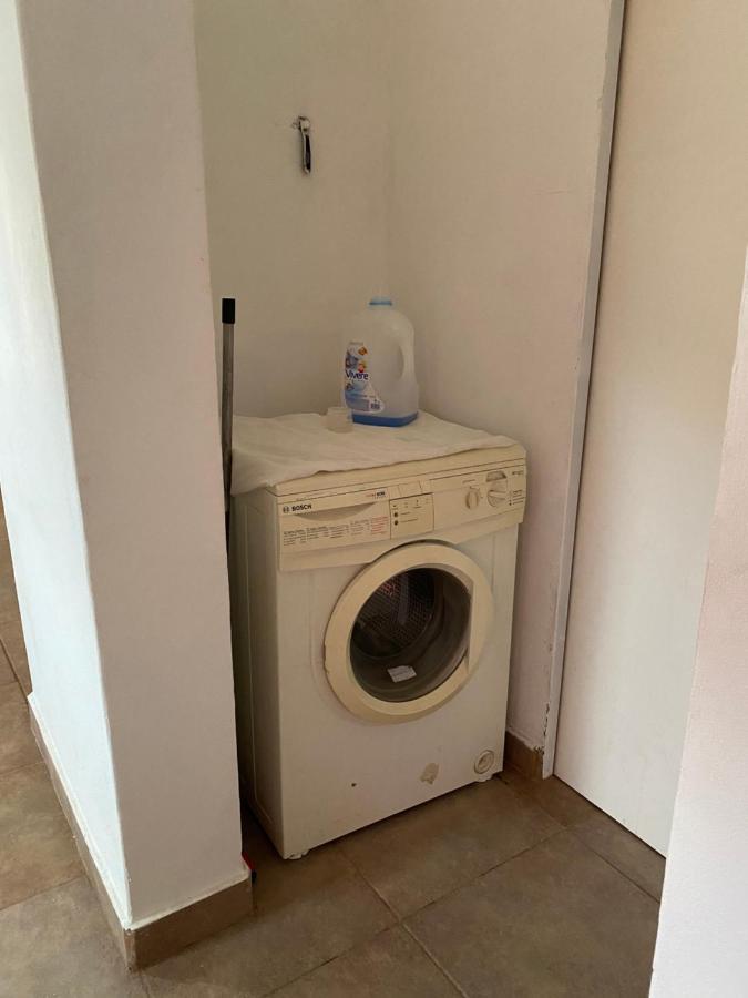 Ganesha Apartment Ескуел Екстериор снимка